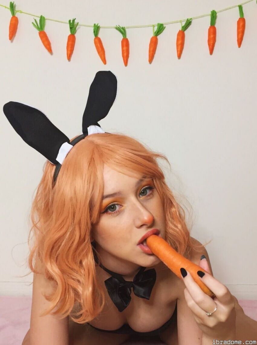 Diddly ASMR Patreon Photos Gallery.