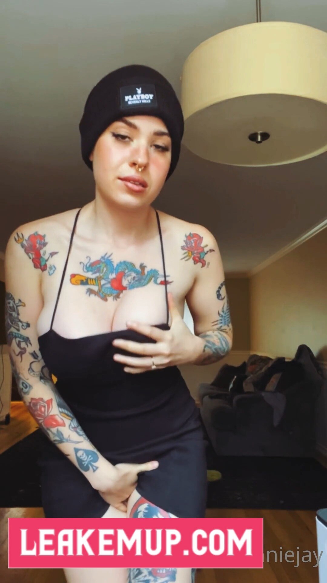 Anisajomha Boobs