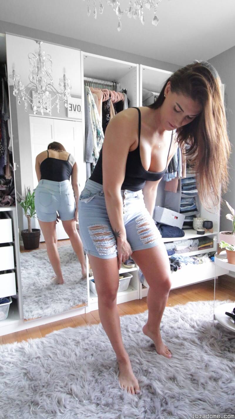 Florina Fitness Nude