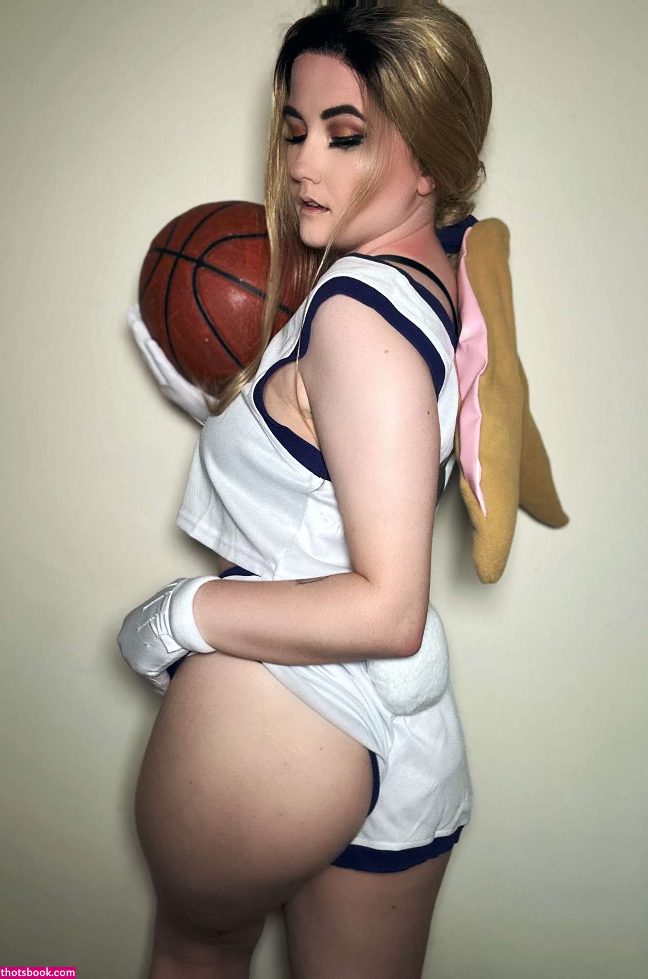 Dodger Naked